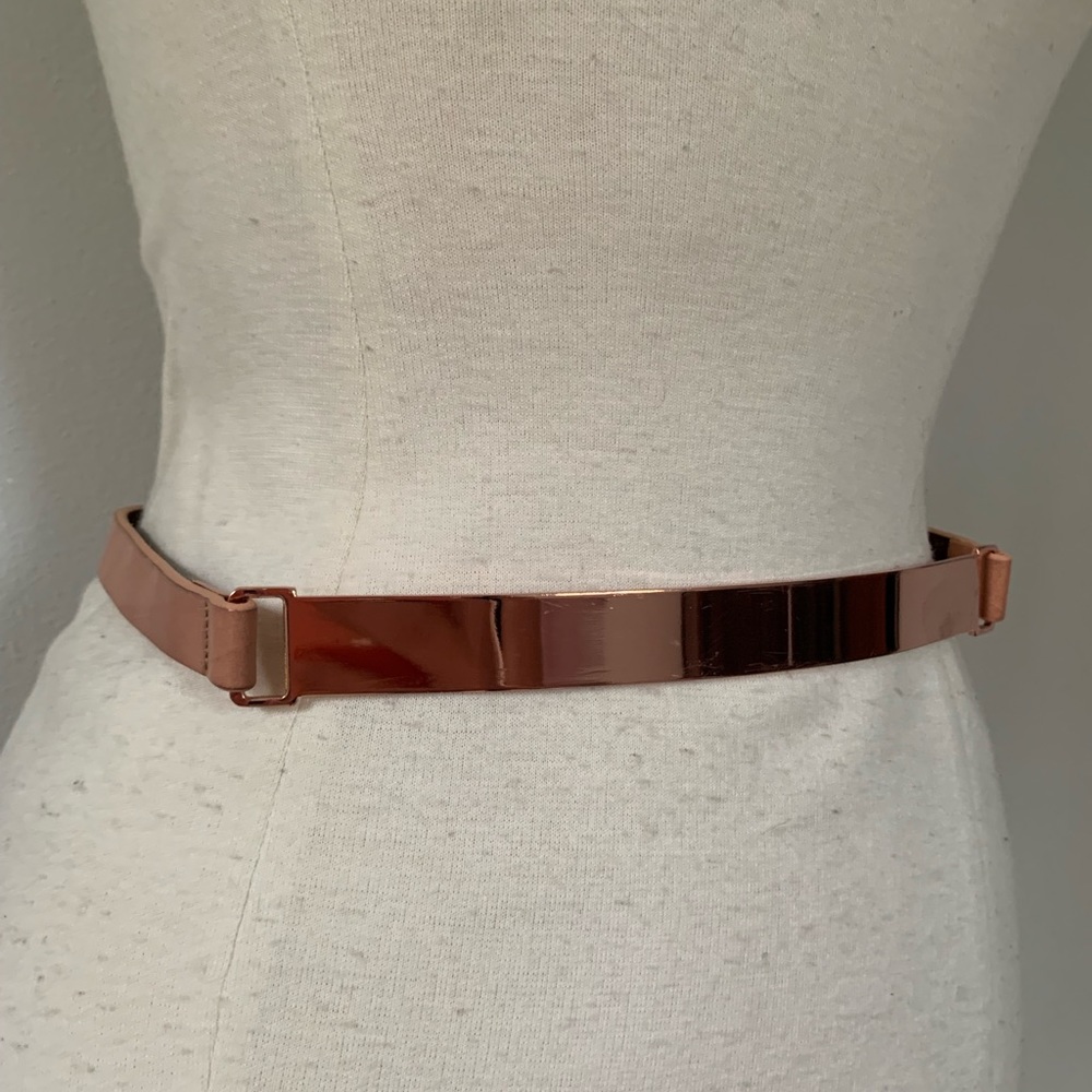 Club Monaco pink sand leather and rose gold belt